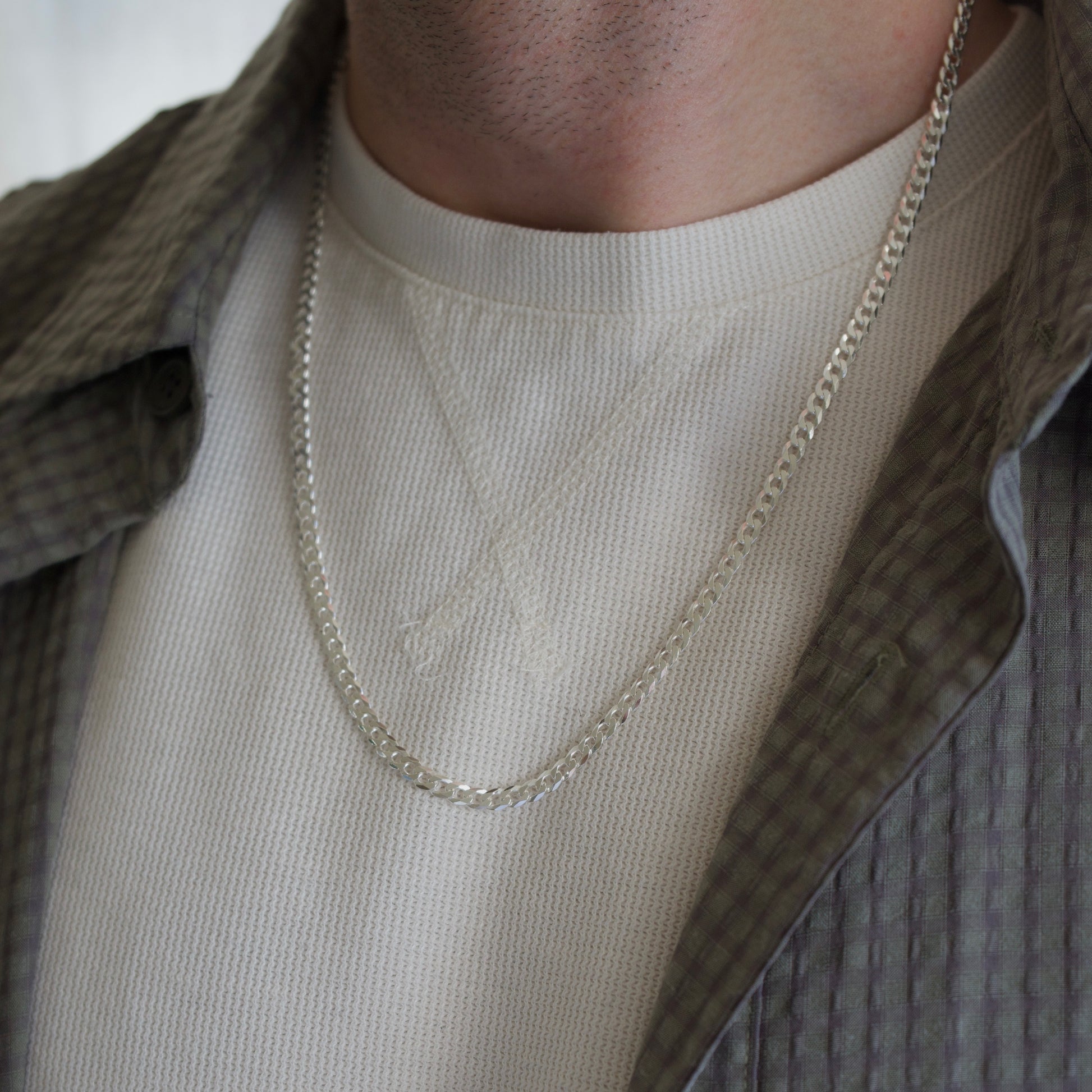 Model wearing a 925 sterling silver cuban necklace